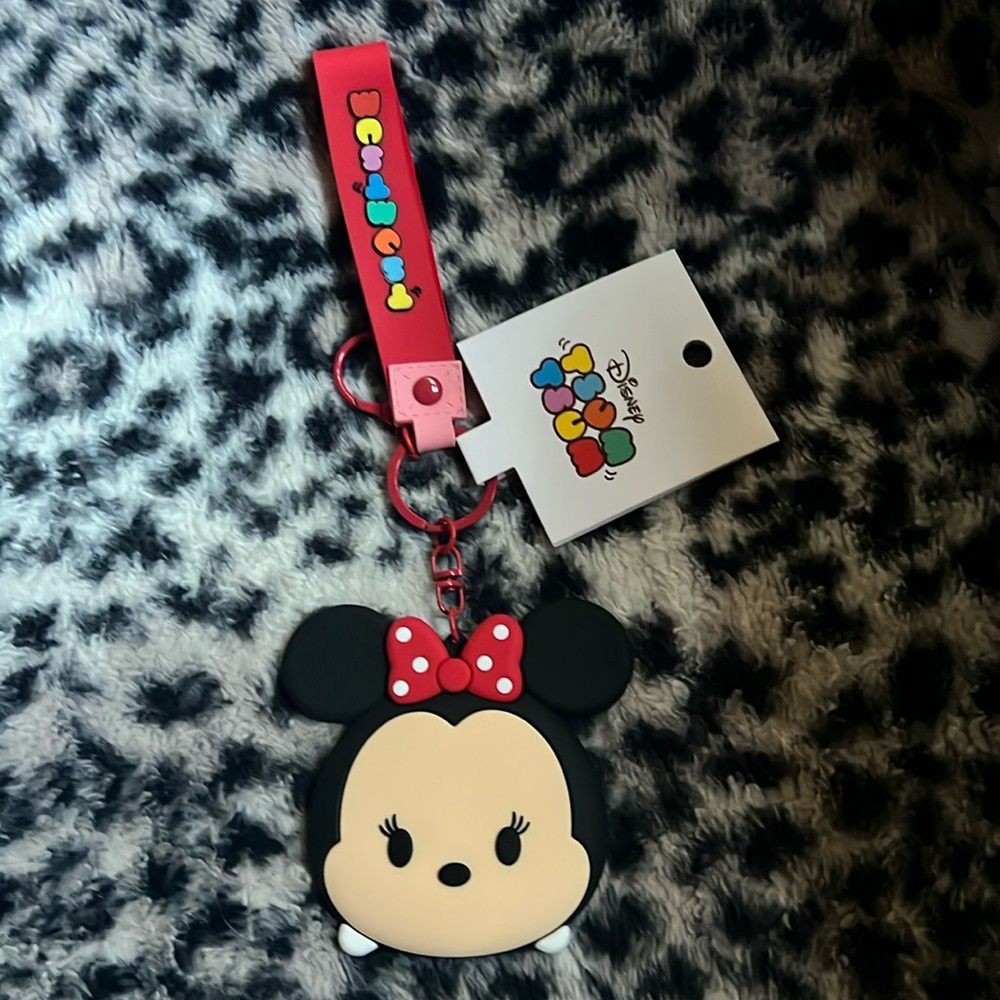 Minnie Mouse Tsum Tsum keychain and mirror